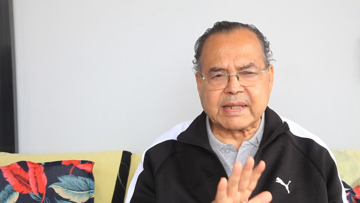 नेताहरूलाई अपराधीजस्तो व्यवहारले देश अन्तर्द्वन्द्वमा जान्छ- झलनाथ