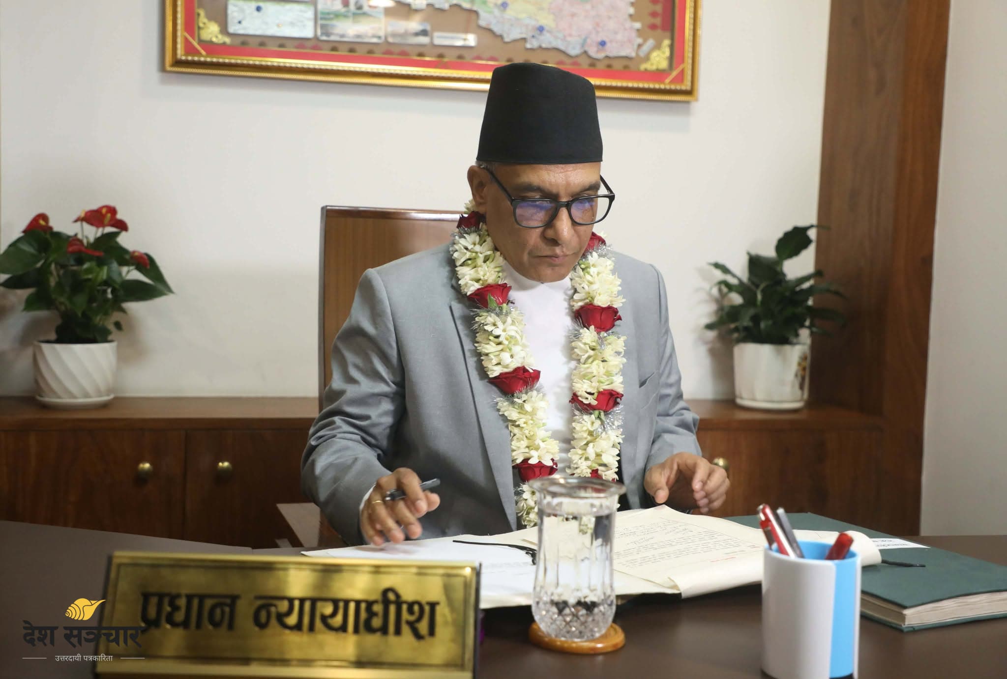 प्रधानन्यायाधीश शर्माबिरुद्धको रिट दरपिठ गर्ने आदेश संवैधानिक इजलासद्वारा सदर