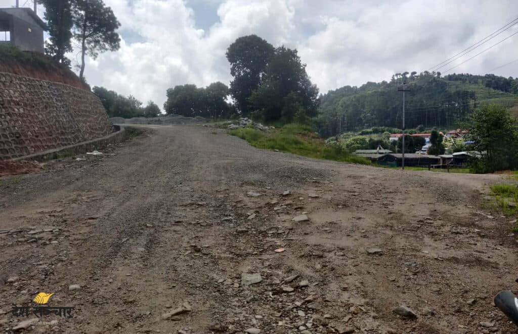 बोझिनी सबस्टेसन पहुँच मार्ग निर्माण मुद्दा मामिलाको झमेलामा