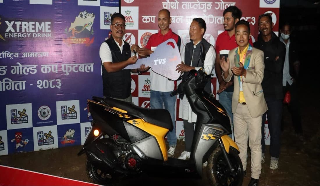 ताप्लेजुङ गोल्डकपमा विशाल लिम्बू भाग्यमानी दर्शक