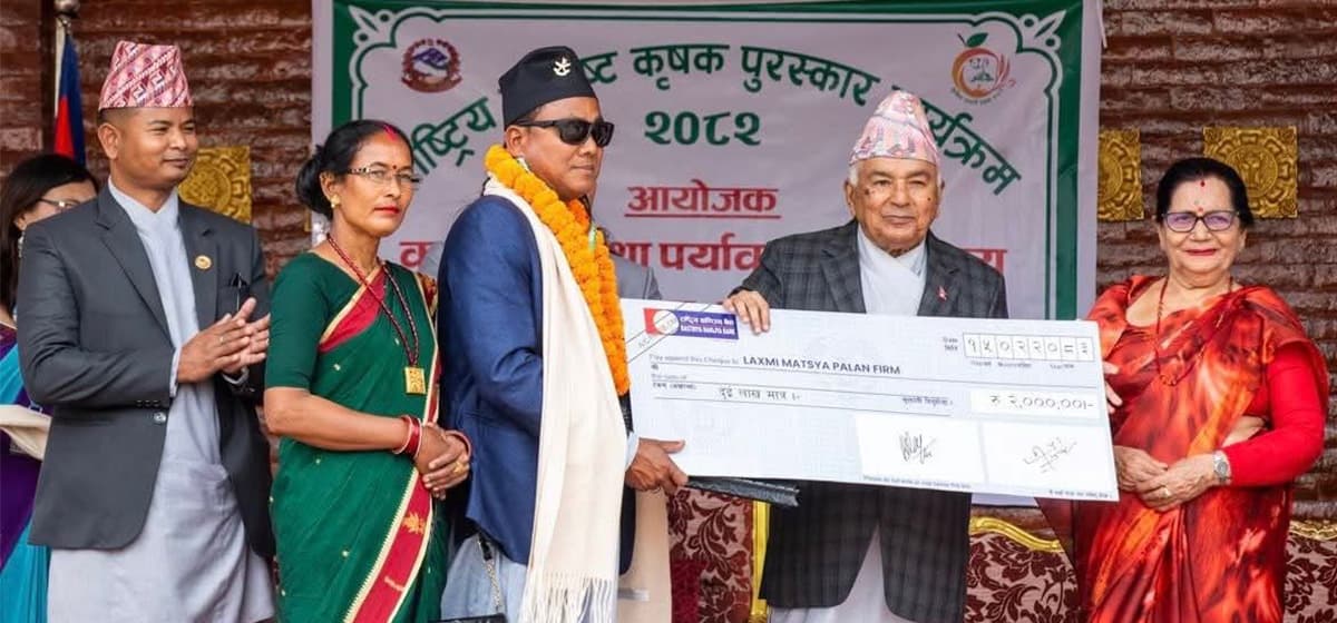 विदेशबाट फर्किएपछि उत्कृष्ट कृषक बने विजयकुमार