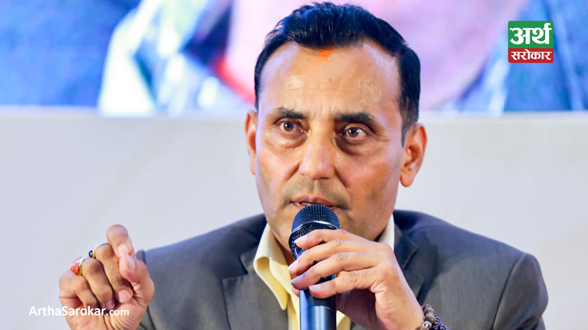 नाइमा र नाडा मिलेर जानुपर्ने बहस भईरहेका बेला अनुप बरालको भड्किलो अभिव्यक्ति- ‘हामी जेन्युन हो, नाइमा कपी हो’