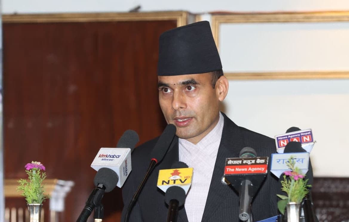 भोटेकोशी बाढी पीडितका तस्वीर–भिडियो सार्वजनिक गर्दा संवेदनशील बन्न सञ्चारमन्त्रीको आग्रह