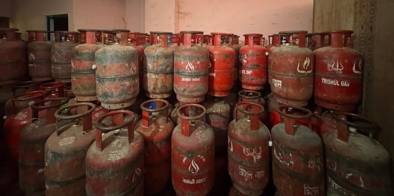 तीन दिनमा ८७ हजारभन्दा बढी ग्यास सिलिन्डर काठमाडौँ भित्रिए