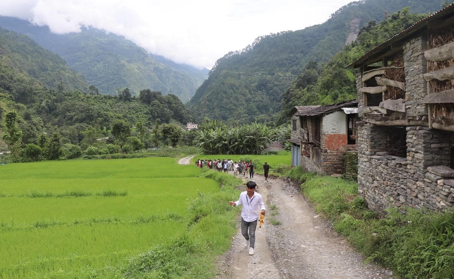 मजपोक–ताराखोला सडकको मुहार फेरिँदै