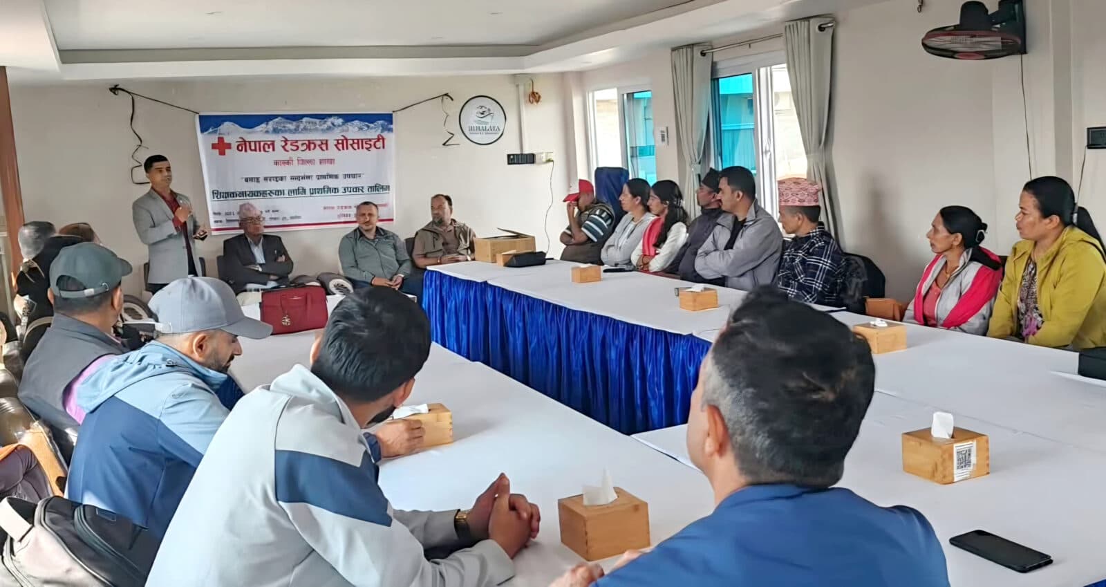 प्राथमिक उपचारबारे शिक्षक नायकको गोष्ठी