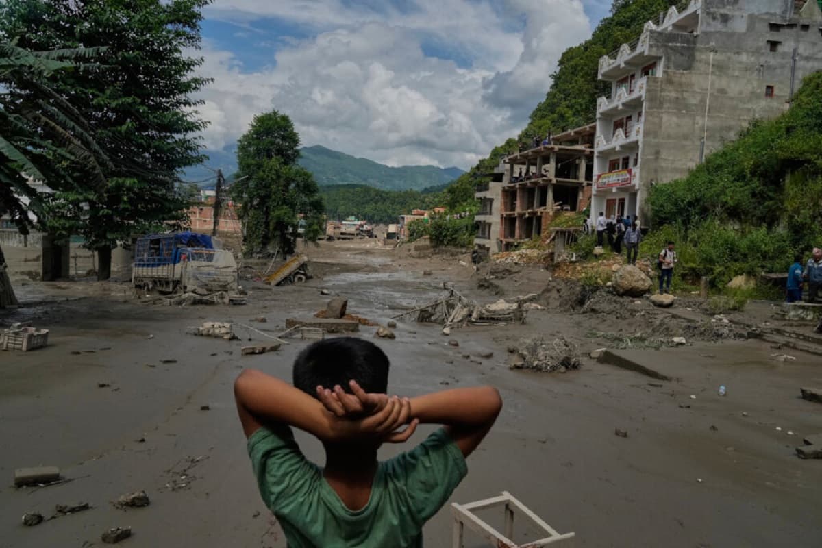 भोटेकोसी बाढीमा मृत्यु भएकाको सम्मानमा आज राष्ट्रिय शोक मनाइँदै