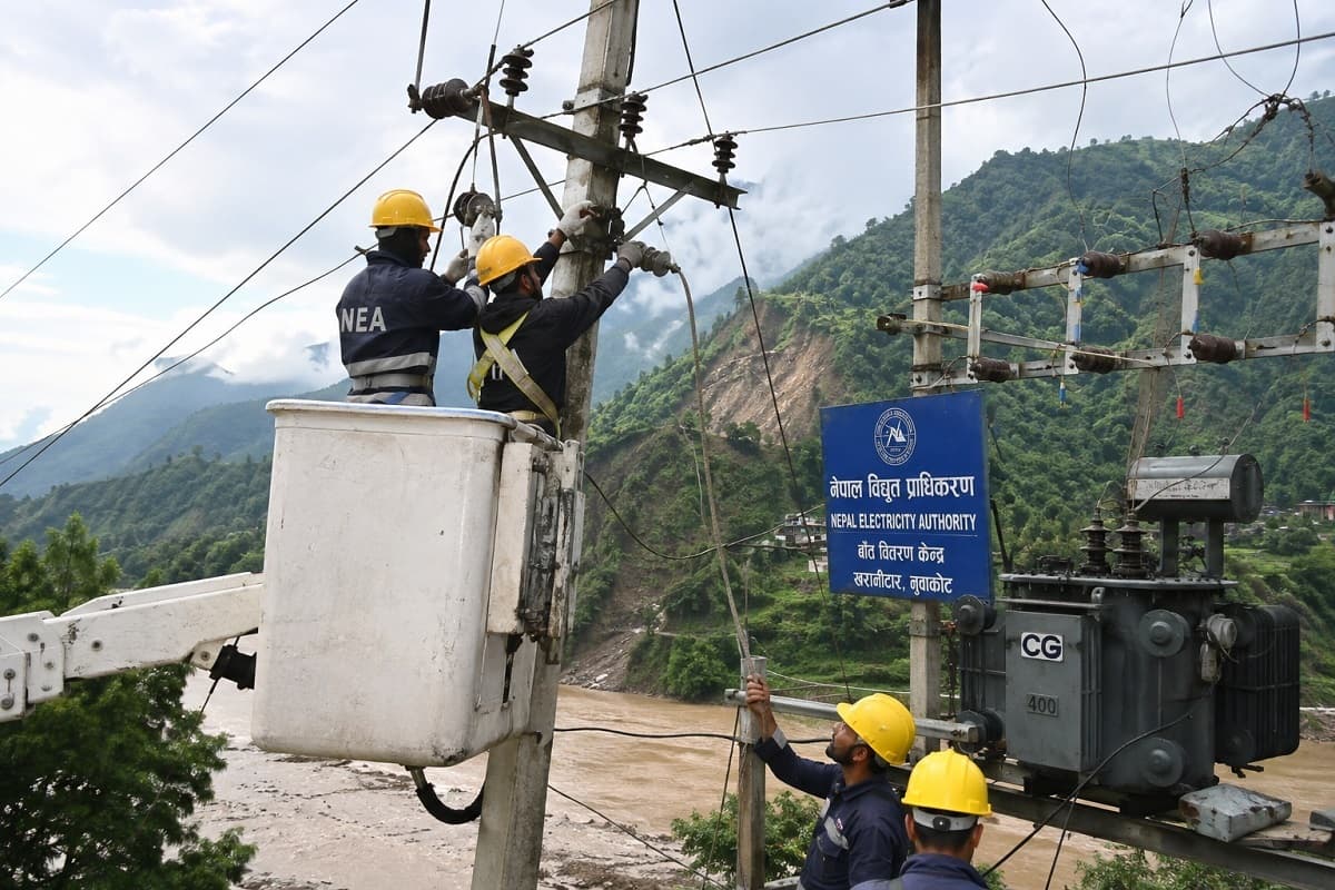 बाढी प्रभावित रसुवामा ७८ प्रतिशत घरमा विद्युत् सेवा पुग्यो
