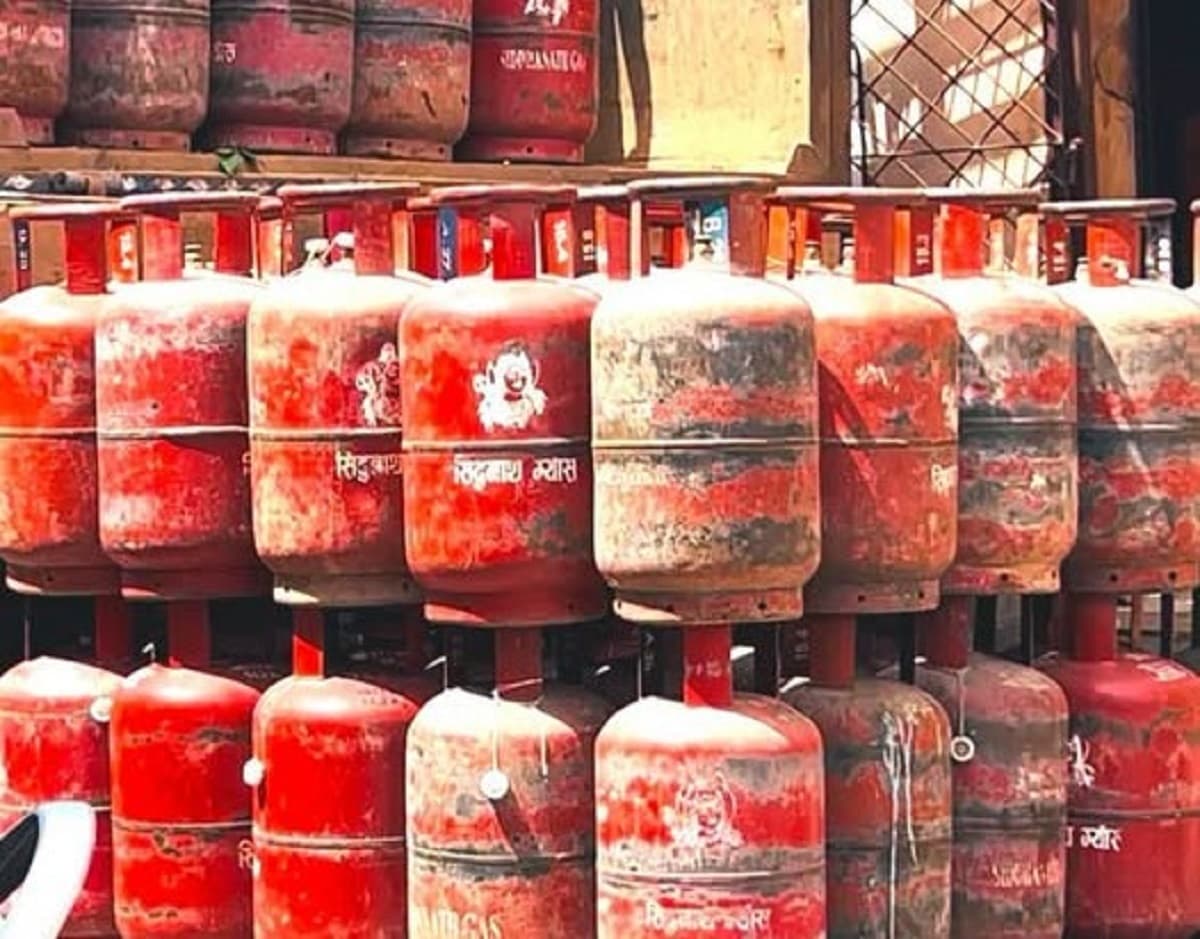 सिलिण्डरमै ग्यास भरेर काठमाण्डु पठाइँदै
