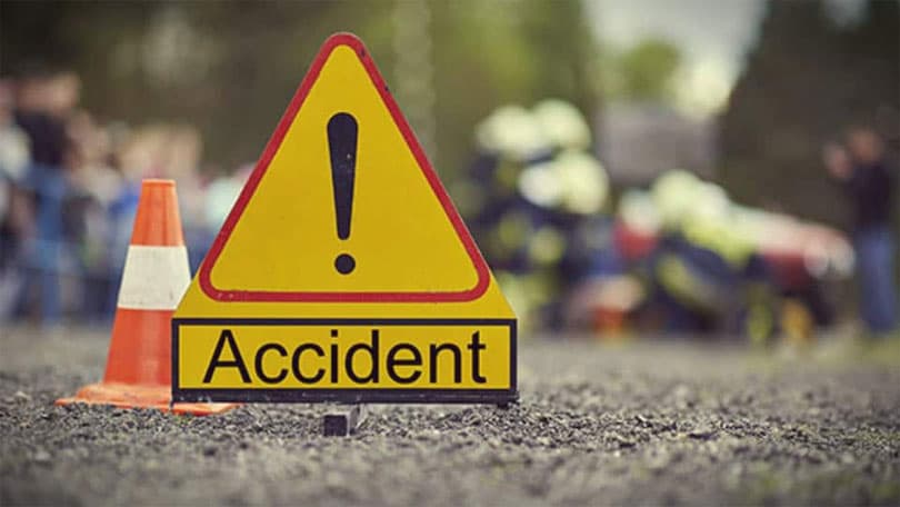 ताप्लेजुङको मौवाखोलामा खस्यो ट्याक्टर