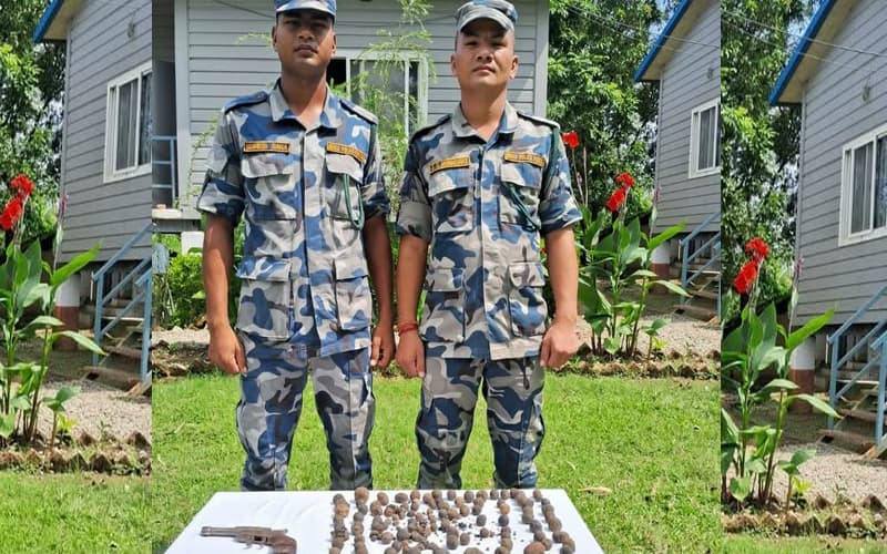 कैलालीमा सशस्त्र प्रहरीद्वारा कटुवा पेस्तोल र एक किलो चरेस बरामद