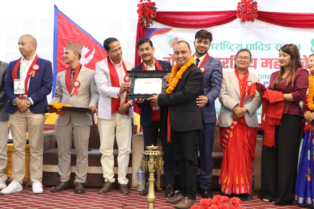 अनलाइनखबरका एसोसिएट एडिटर सुदर्शन खतिवडा सम्मानित