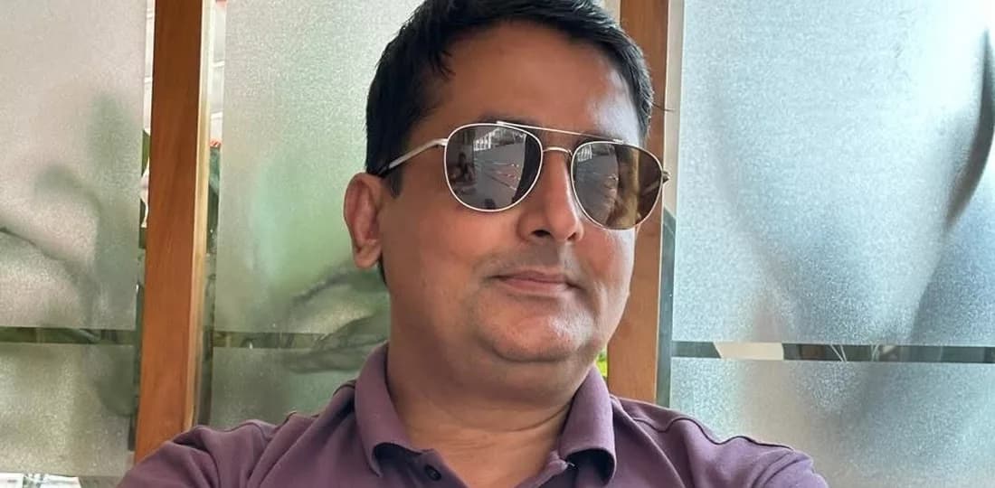 महामन्त्री पाठकले त्यागे पदसहित पार्टी सदस्यता