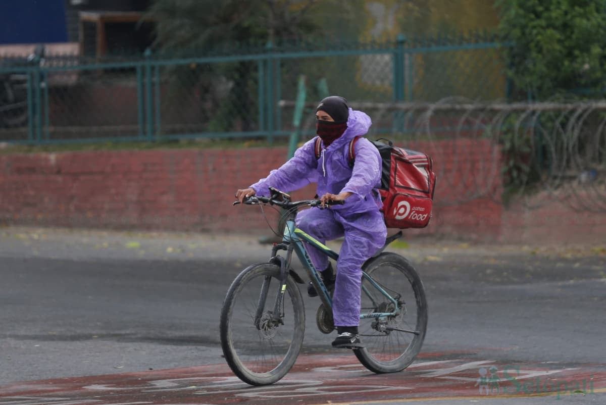 आज यी स्थानमा वर्षा तथा तराईमा गर्मी बढ्ने