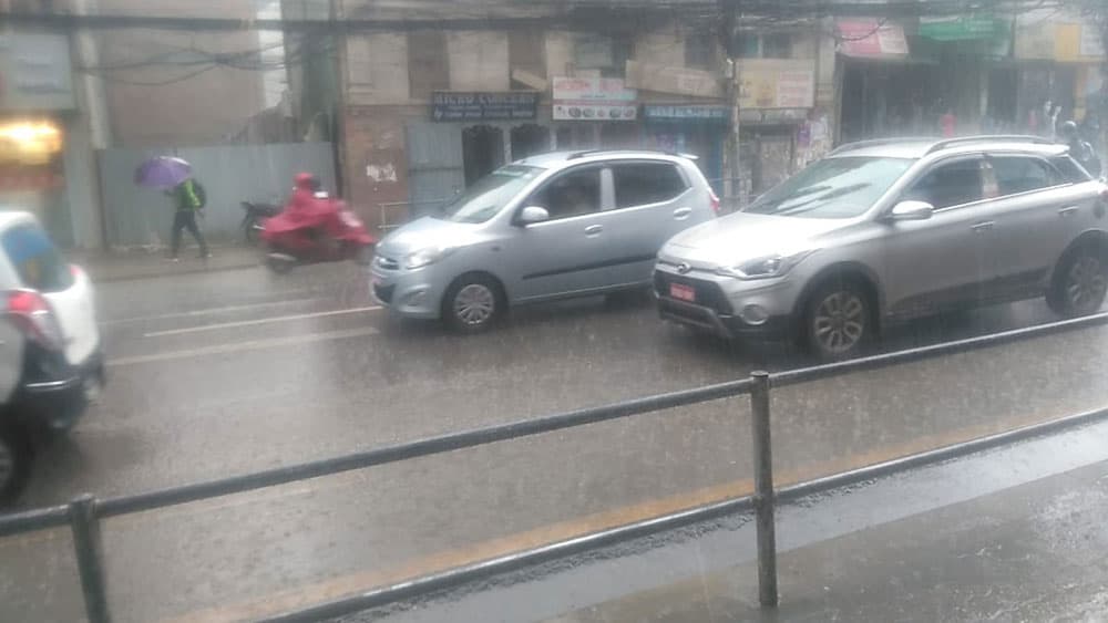 आज राति देशका यी स्थानमा हुनेछ मुसलधारे वर्षा