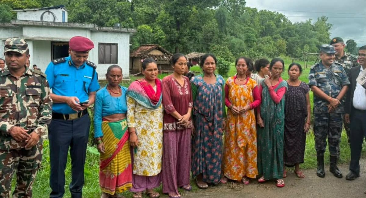 निकुञ्जभित्र च्याउ टिप्न जाँदा सम्पर्कविहीन भएका १४ महिला फर्किए, कहाँ गएका थिए ?