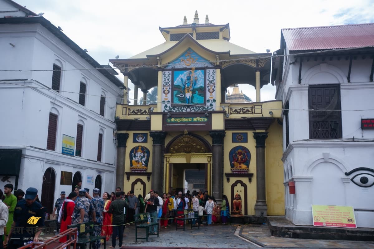 पशुपतिसहित देशभरका शिवालयहरूमा आज भक्तजनको भीड (तस्बिरसहित)