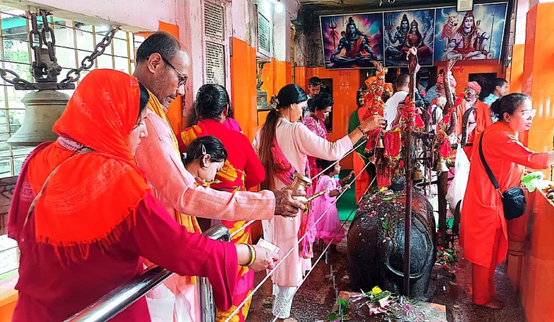 पिण्डेश्वरमा सुरु भयो बोलबम यात्रा