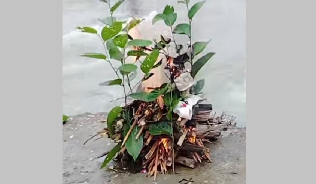 शव नभेटिएपछि कुशको शव बनाएर रतनको अन्तिम संस्कार