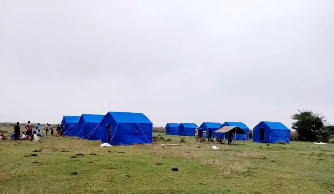 बाढीको जोखिममा गोबरगाढा, पालबाट अस्थायी घर