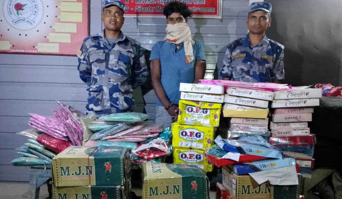 भन्सार छलीका सामानसहित बारामा भारतीय नागरिक पक्राउ