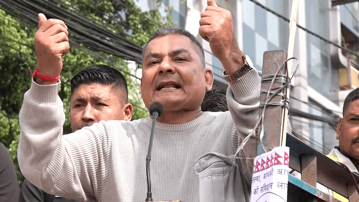 विमानस्थलबाट नियन्त्रणमा लिइएका दुर्गा प्रसाईँ पक्राउ परेका होइनन् : प्रहरी प्रवक्ता