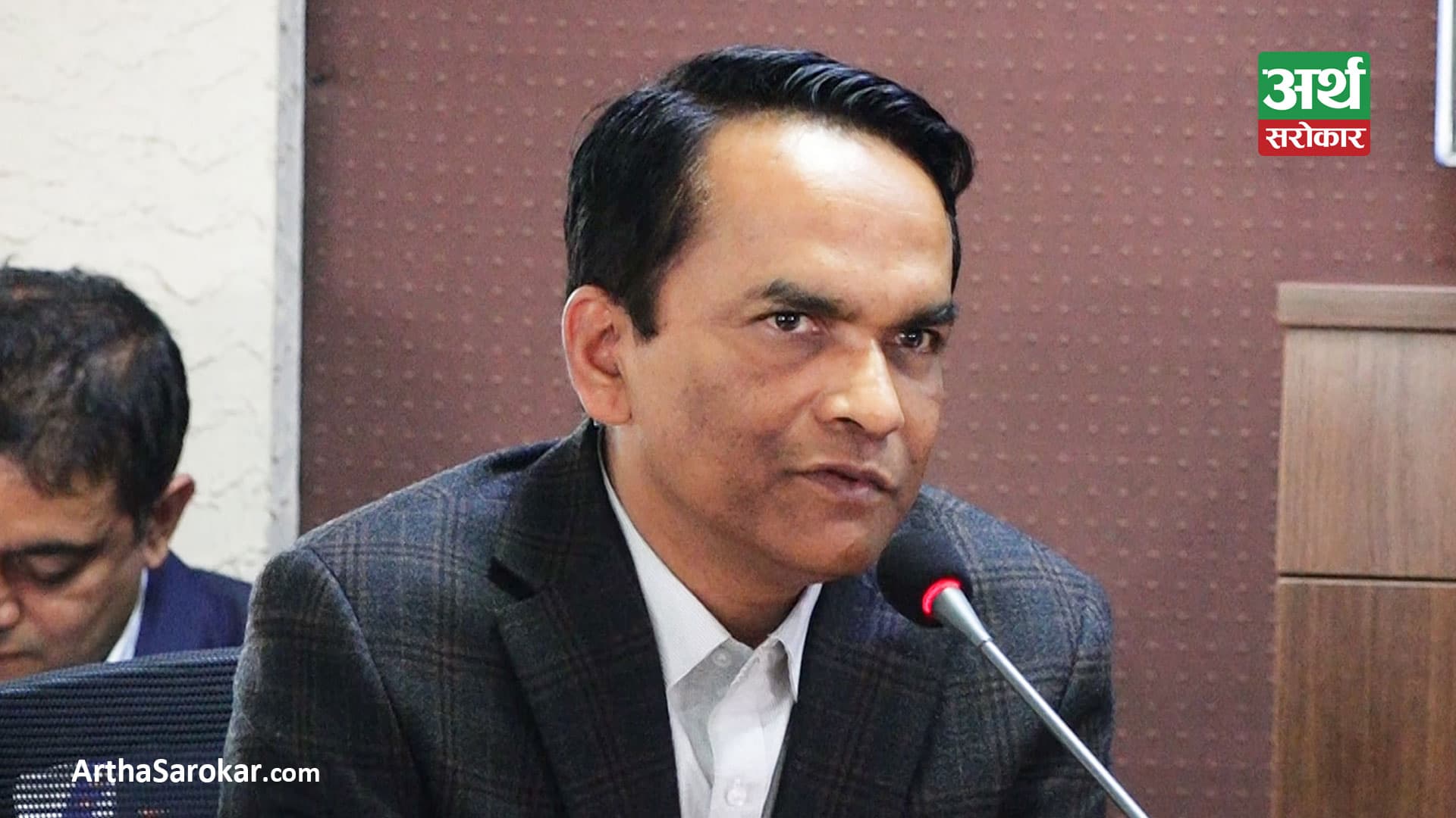 ‘जग्गाजस्ता सट्टाबाजीजन्य सम्पत्तिमा लगानी खनाउनु भन्दा उत्पादक क्षेत्रमा पूँजी परिचालन हुनुपर्छ’- गभर्नर