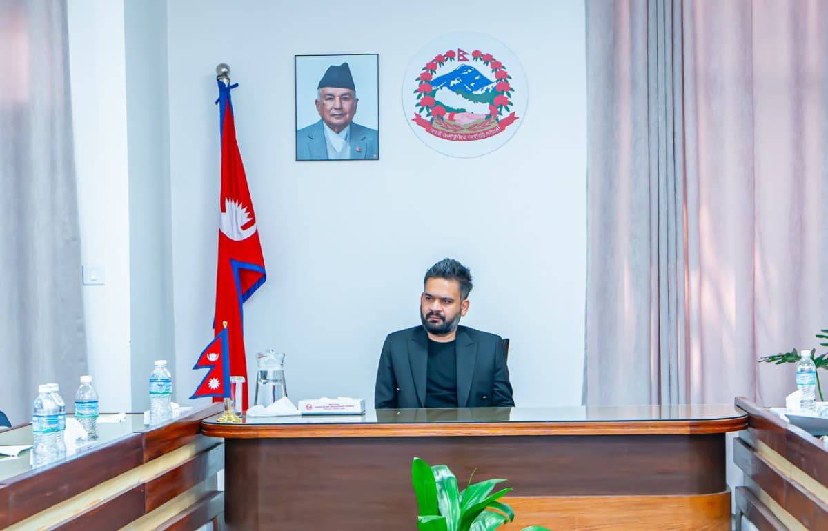 महिला उद्यमीलाई प्रधानमन्त्री बालेनको आश्वासन : समस्या समाधानका लागि पहल गरिरहेका छौँ