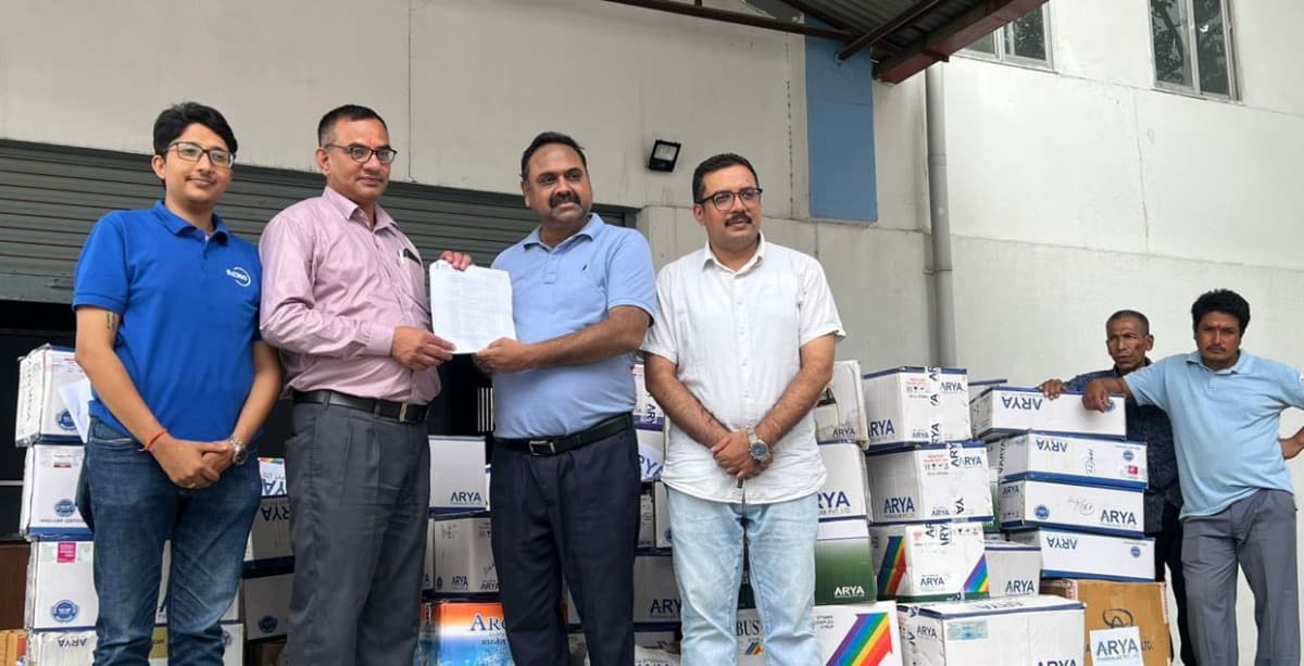 आर्या फर्माल्यावद्वारा बाढी तथा विपद् प्रभावितका लागि ८२ लाखभन्दा बढीको औषधि सहयोग
