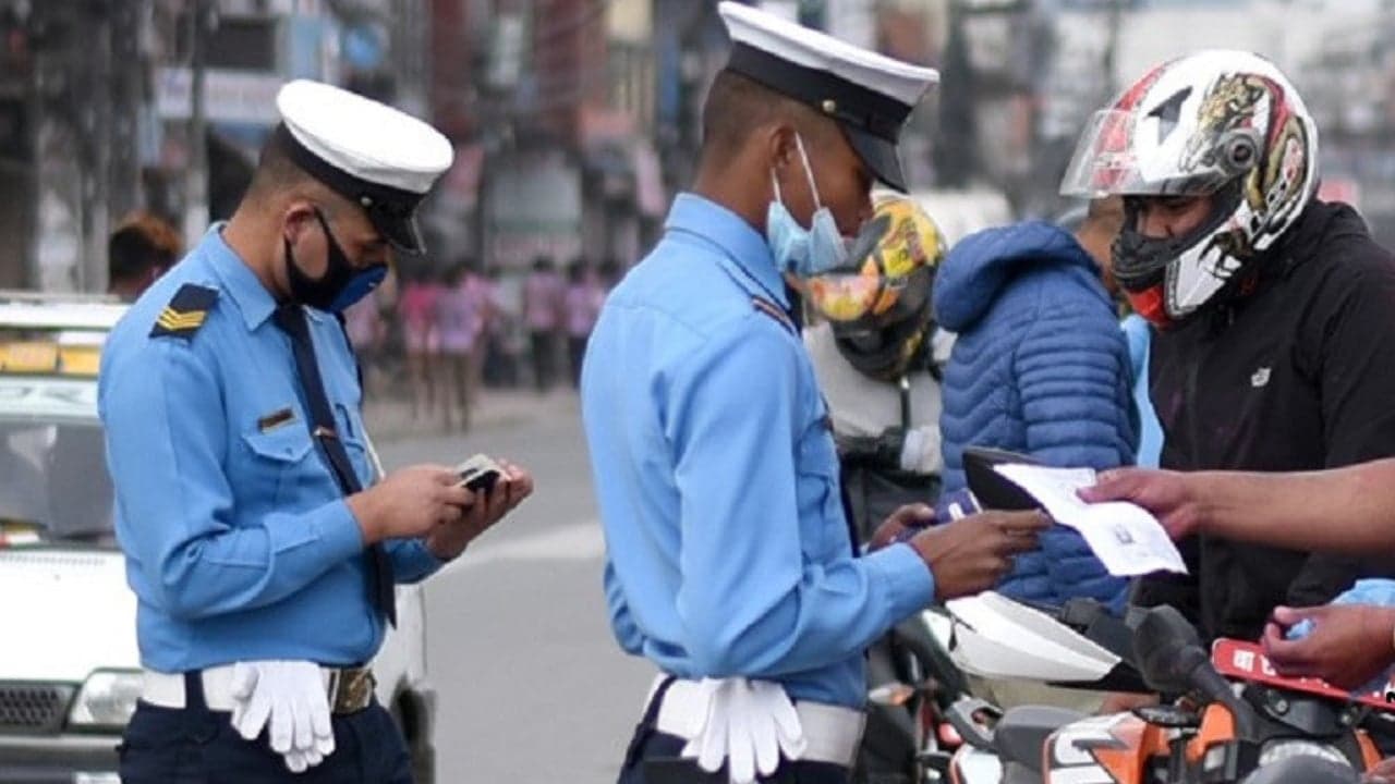 २४ घण्टामा १२ सय ५४ जना ट्राफिक कारबाहीमा परे