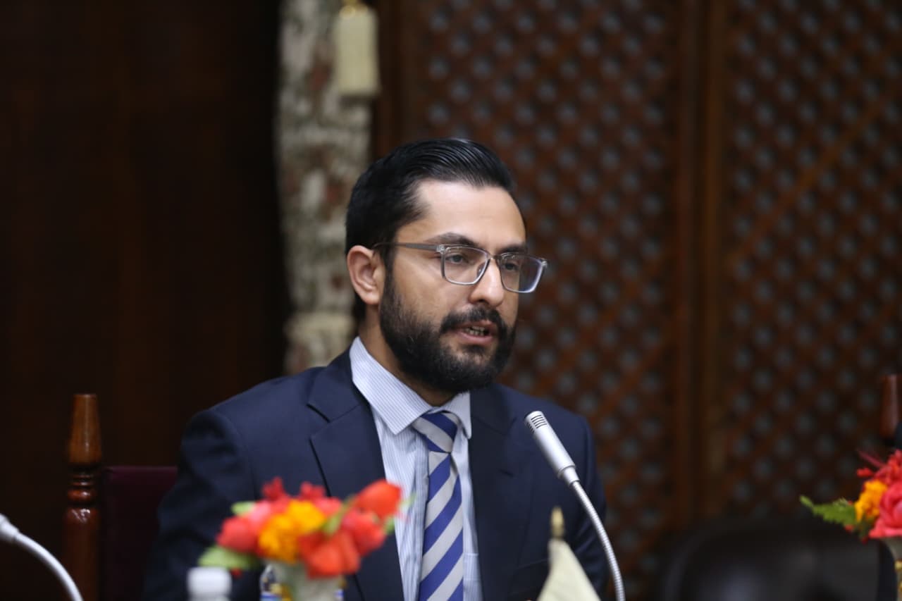 विश्वविद्यालयका परीक्षा तथा शैक्षिक गतिविधि स्थगित गर्न निर्देशन