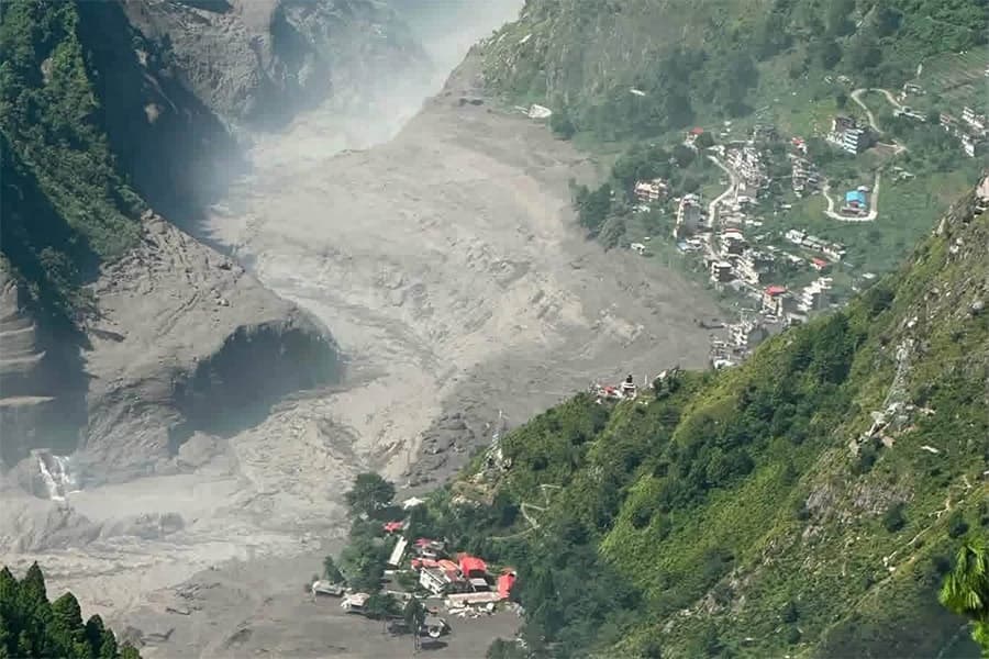 चीनको सूचना: हिमपहिरोले थुनिएको ताल अझै खुलेको छैन, भोटेकोशीमा बाढीको जोखिम कायमै