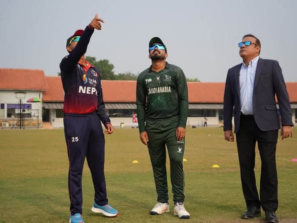 नेपालविरुद्ध साउदी अरेबिया टस जितेर पहिले ब्याटिङ गर्दै