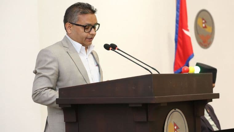 सडकमा कहाँ पहिरो र जोखिम छ ‘रियल टाइम’ मा सूचित गर्ने प्रणाली लागु गर्न सांसद बुढाथोकीको माग