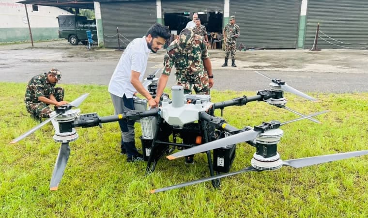Chinese Drones Deliver Up to 800 Kg of Relief Supplies to Flood-Hit Areas in Just Two Hours