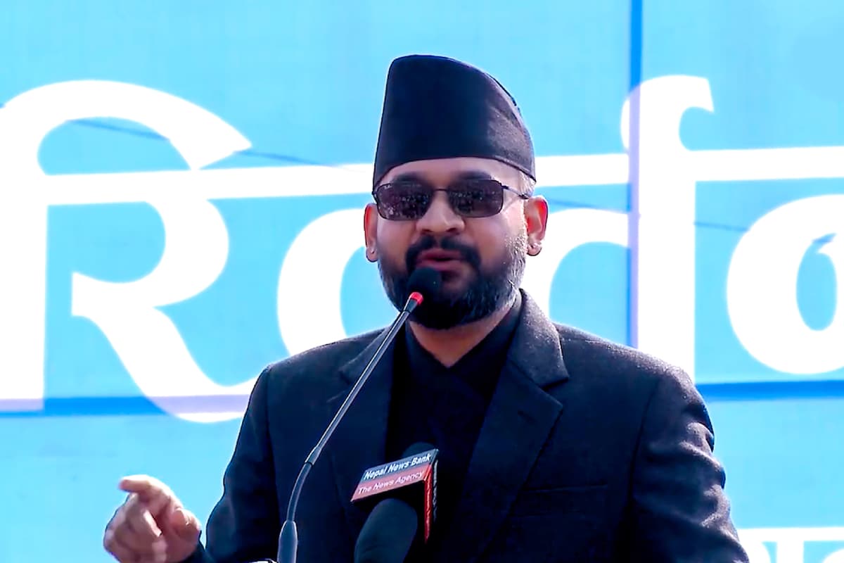 निर्माण व्यवसायीसँग प्रधानमन्त्रीकाे छलफल