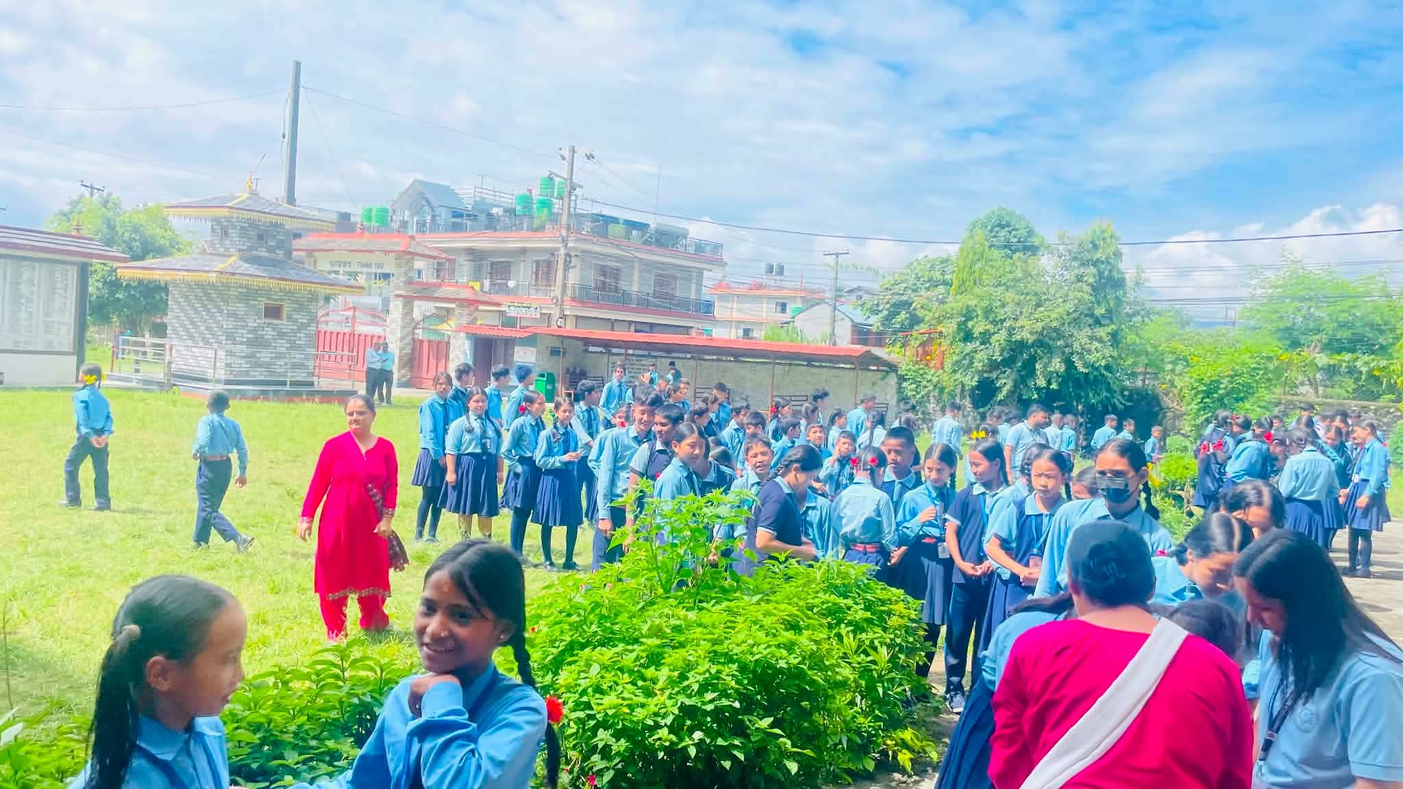 शिवशक्तिका विद्यार्थीले खाजा कटाएर गरे सहयोग