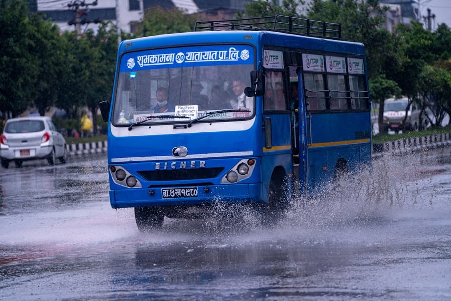 मौसम विभागको पुनः चेतावनी: यी प्रदेशमा भारी वर्षा, बाढी-पहिरोको उच्च जोखिम
