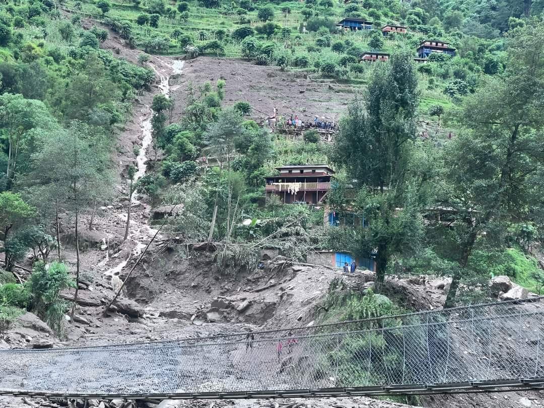 कालीकोटमा पहिरोमा पुरिएर दुई जनाको मृत्यु