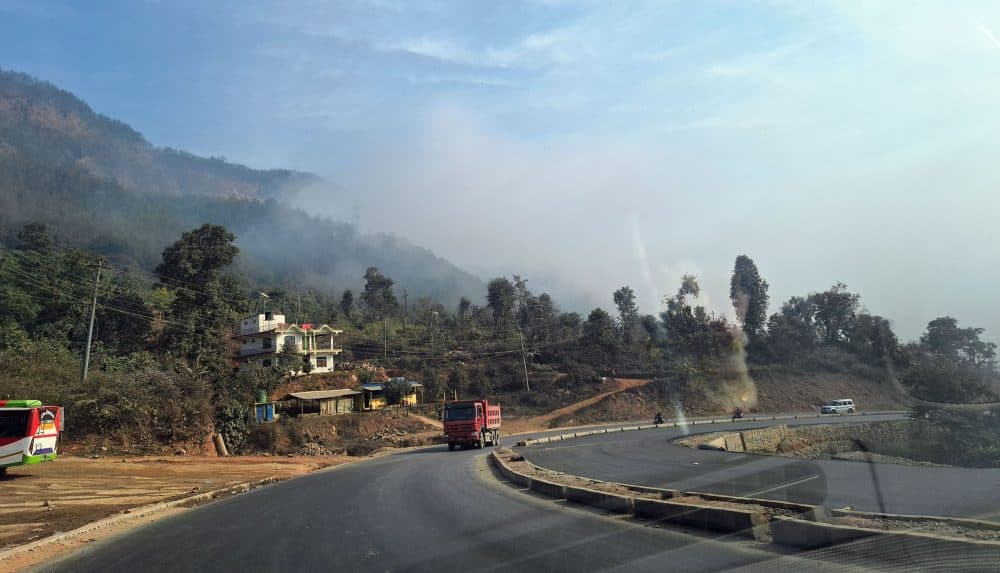 गण्डकीका ८ जिल्लामा रात्रिकालीन यातायात बन्द