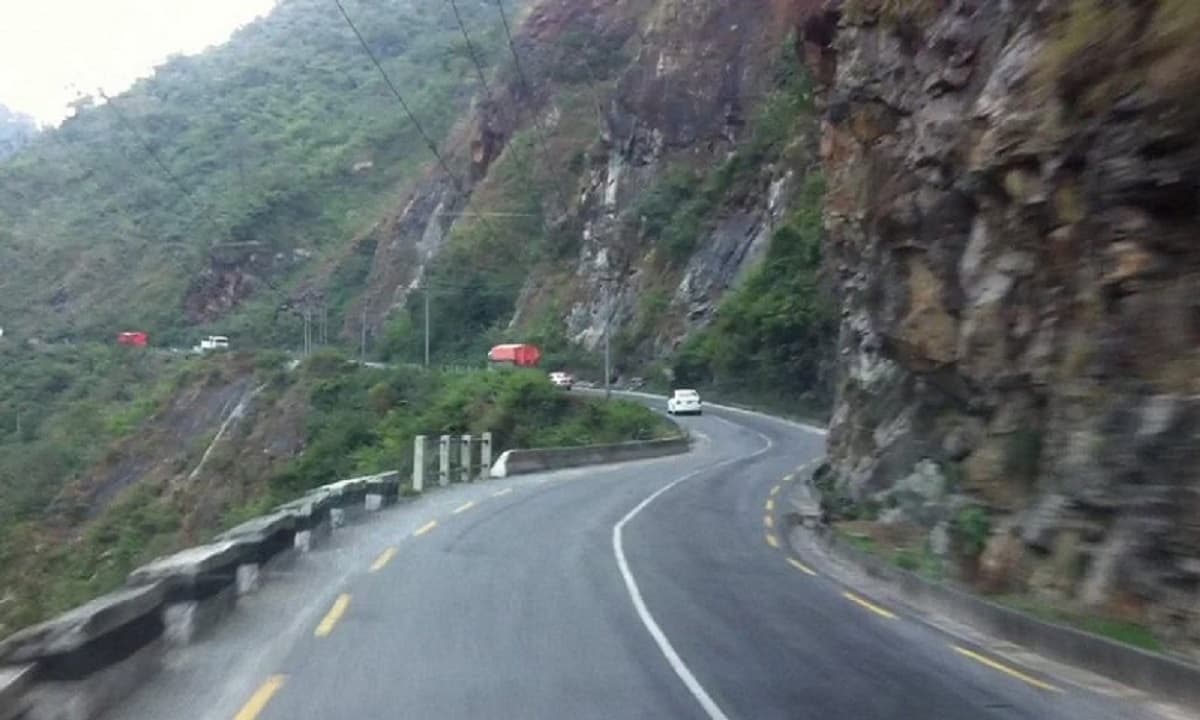 राति १० बजेपछि नारायणगढ–मुग्लिङ सडकमा सवारी आवागमन बन्द