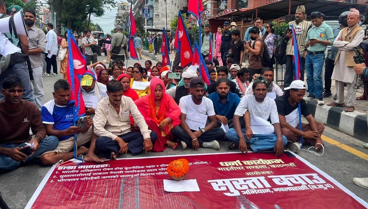 नागरिकता र भूमि अधिकारको माग गर्दै सुस्तावासी माइतीघरमा, सुरू गरे धर्ना