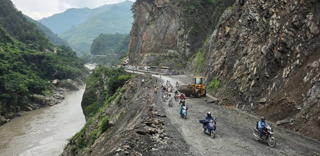 नारायणगढ-मुग्लिन र काठमाडौं सडकखण्डमा आज राति १० बजेदेखि सवारी चलाउन रोक