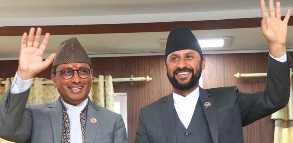रास्वपा सभापति लामिछाने र अर्थमन्त्री दुसित थानीबाट फर्किए