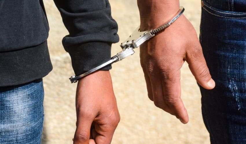 ७२ हजार ट्रामाडोल क्याप्सुलसहित दुई युवक पक्राउ