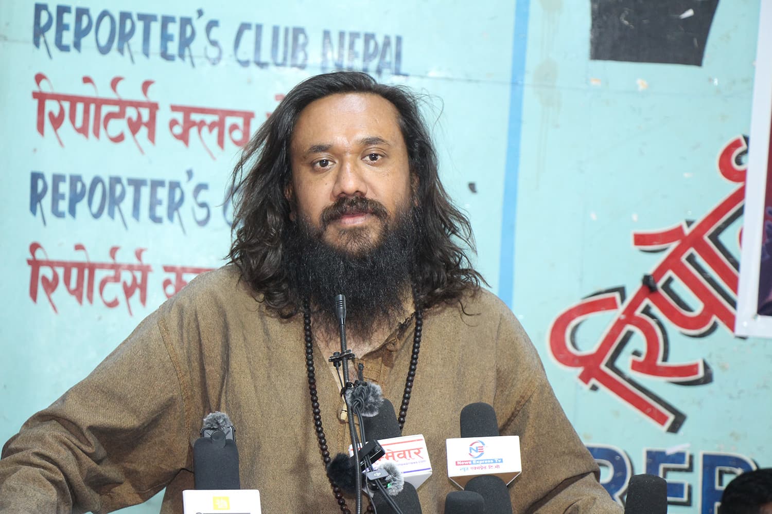 खगेन्द्रले ज्ञानेन्द्रलाई भने- भारत गएर आधा सिए, जापान गएर आधा पिए!