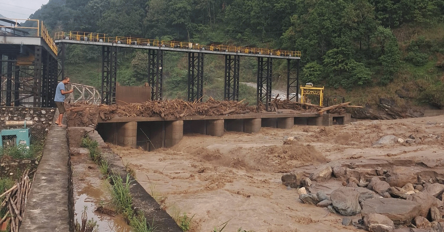 आज २३ जिल्लामा बाढीको जोखिम, साना नदीमा आकस्मिक बाढी आउन सक्ने