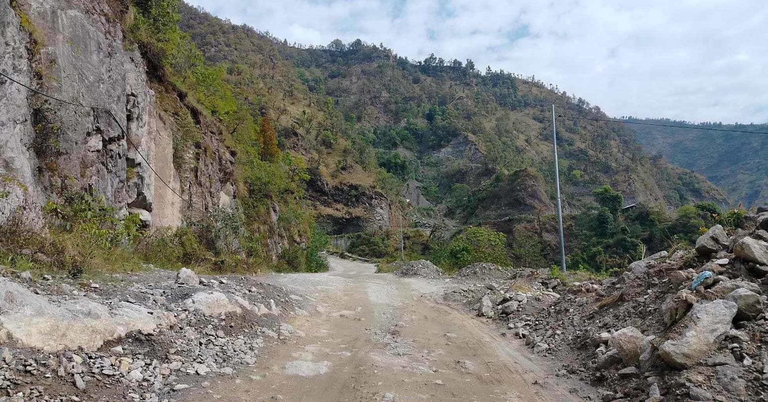 देशभरका कुनकुन सडक छन् पूर्णरूपमा अवरुद्ध? हेर्नुहोस्