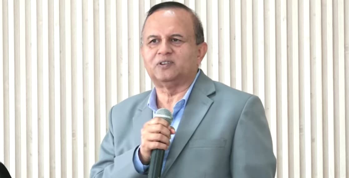 सरकार संविधान च्यातचुत पारेर आफ्नो स्वार्थका आधारमा बदल्नेगरी लागेको छ: शंकर पोखरेल