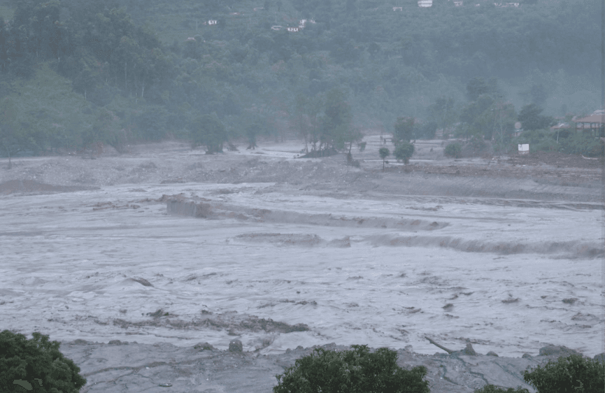 अमेरिकाले बाढी प्रभावितहरूका लागि ३६ लाख अमेरिकी डलरभन्दा बढी सहायता गर्ने
